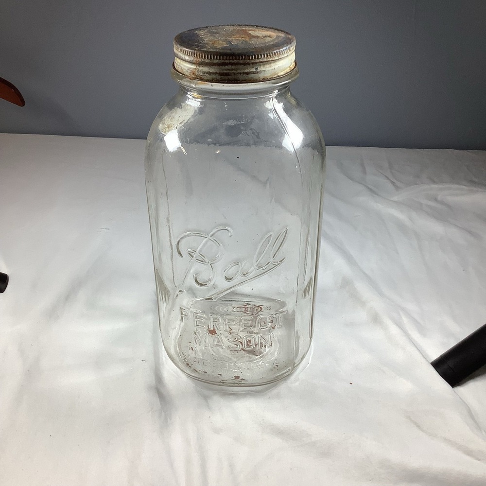 Ball‎ Mason Clear 1/2 gallon Jar with Zinc Lid